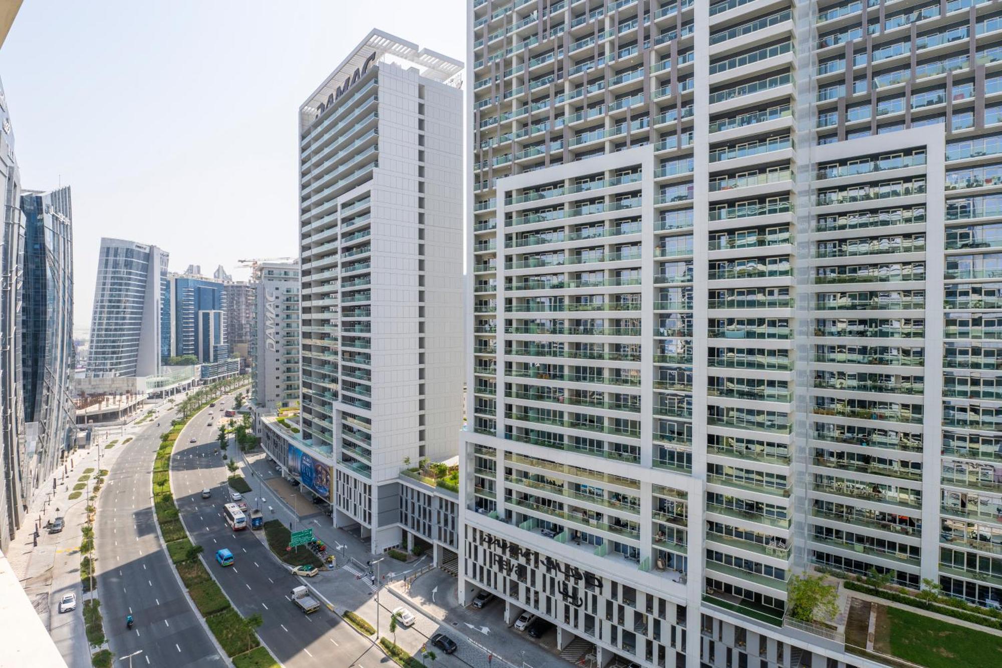 Damac Canal Views Residences Dubai Exterior photo