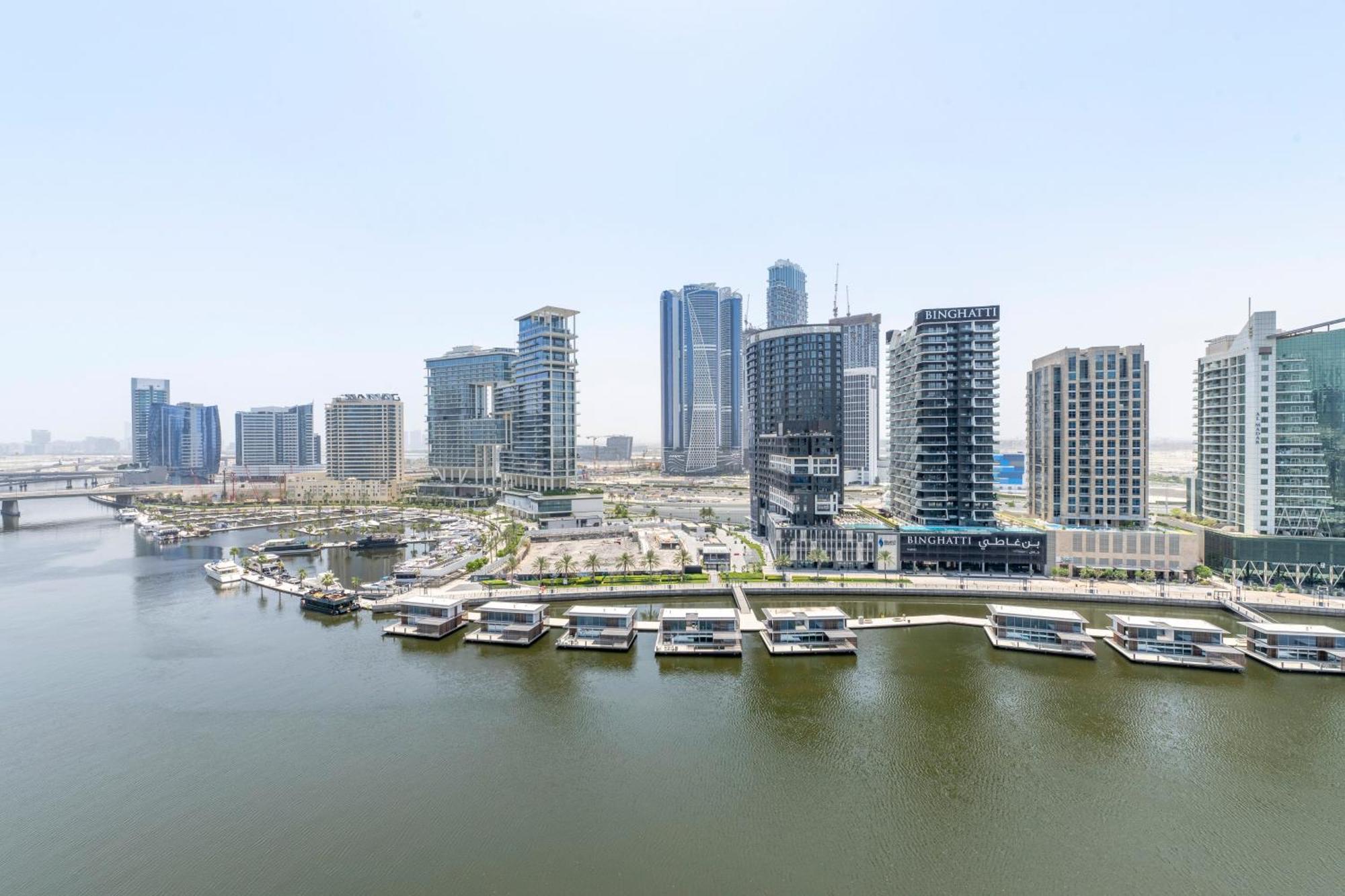 Damac Canal Views Residences Dubai Exterior photo