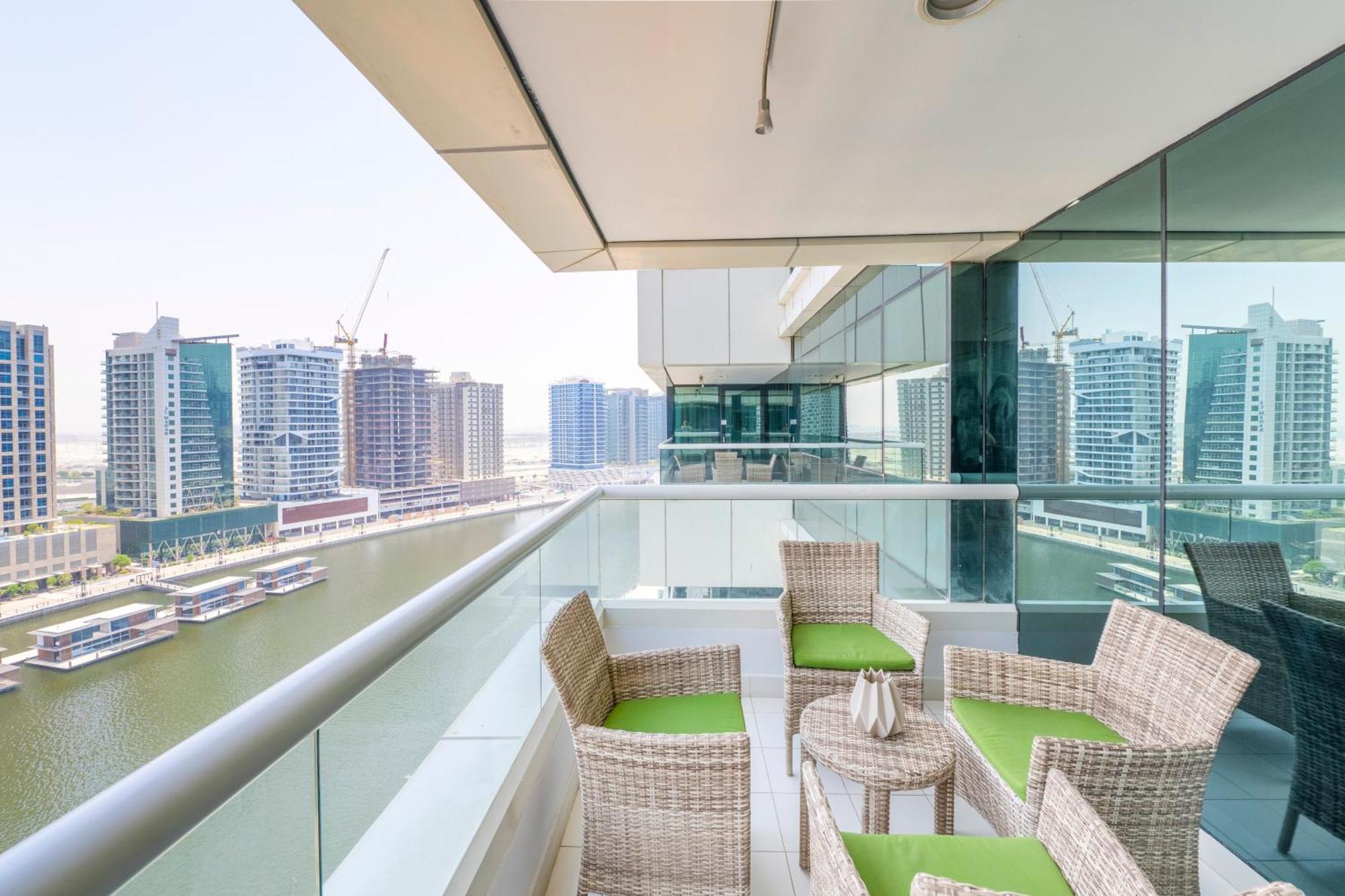 Damac Canal Views Residences Dubai Exterior photo