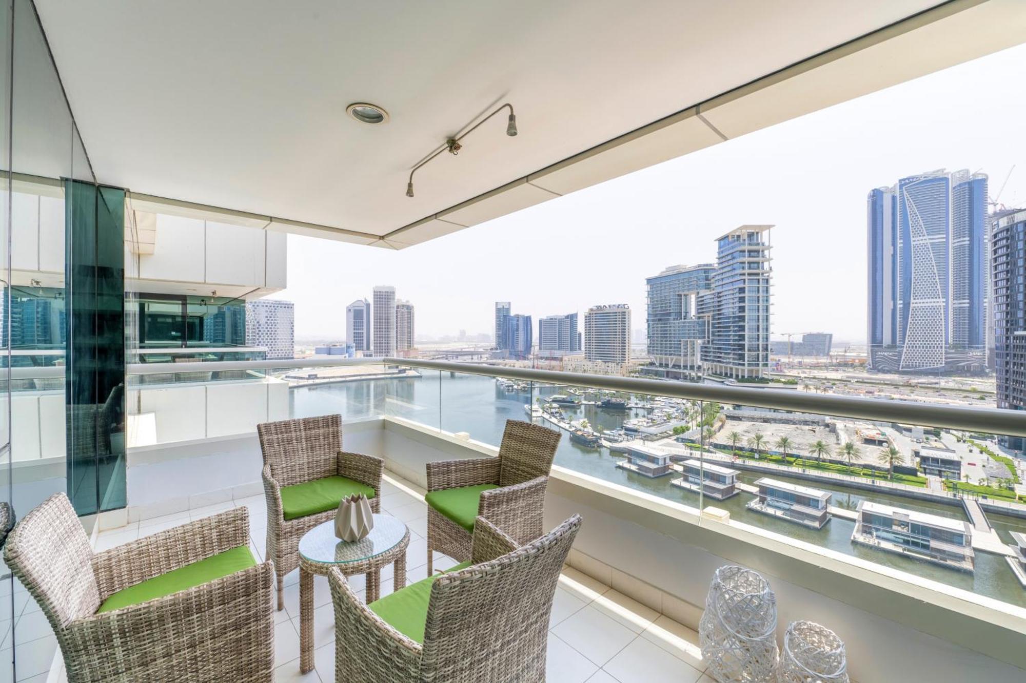 Damac Canal Views Residences Dubai Exterior photo