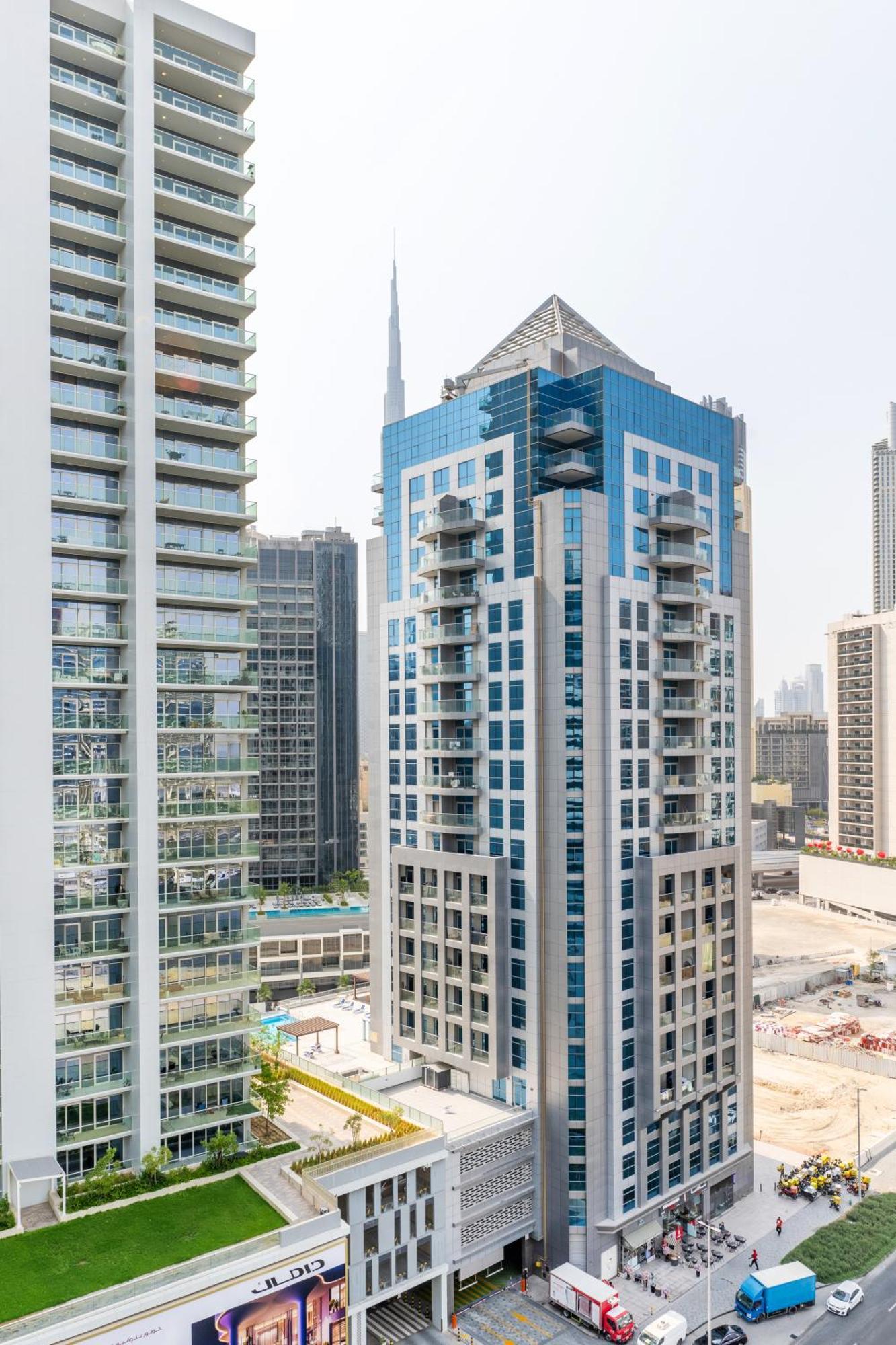 Damac Canal Views Residences Dubai Exterior photo