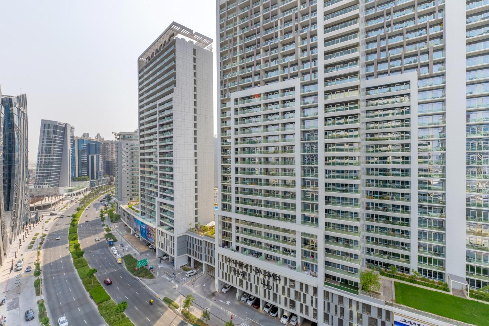 Damac Canal Views Residences Dubai Exterior photo